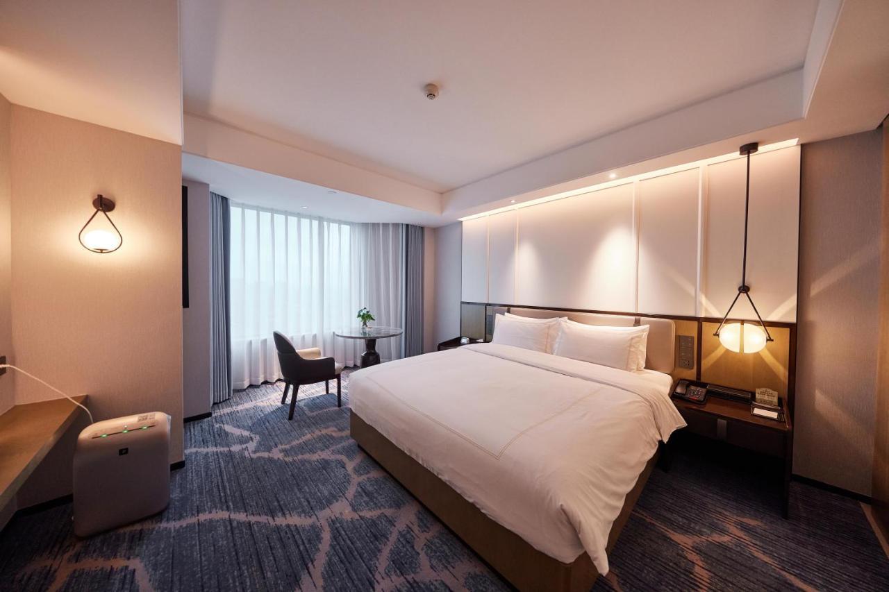 Shu Guang International Hotel Нанкин Экстерьер фото