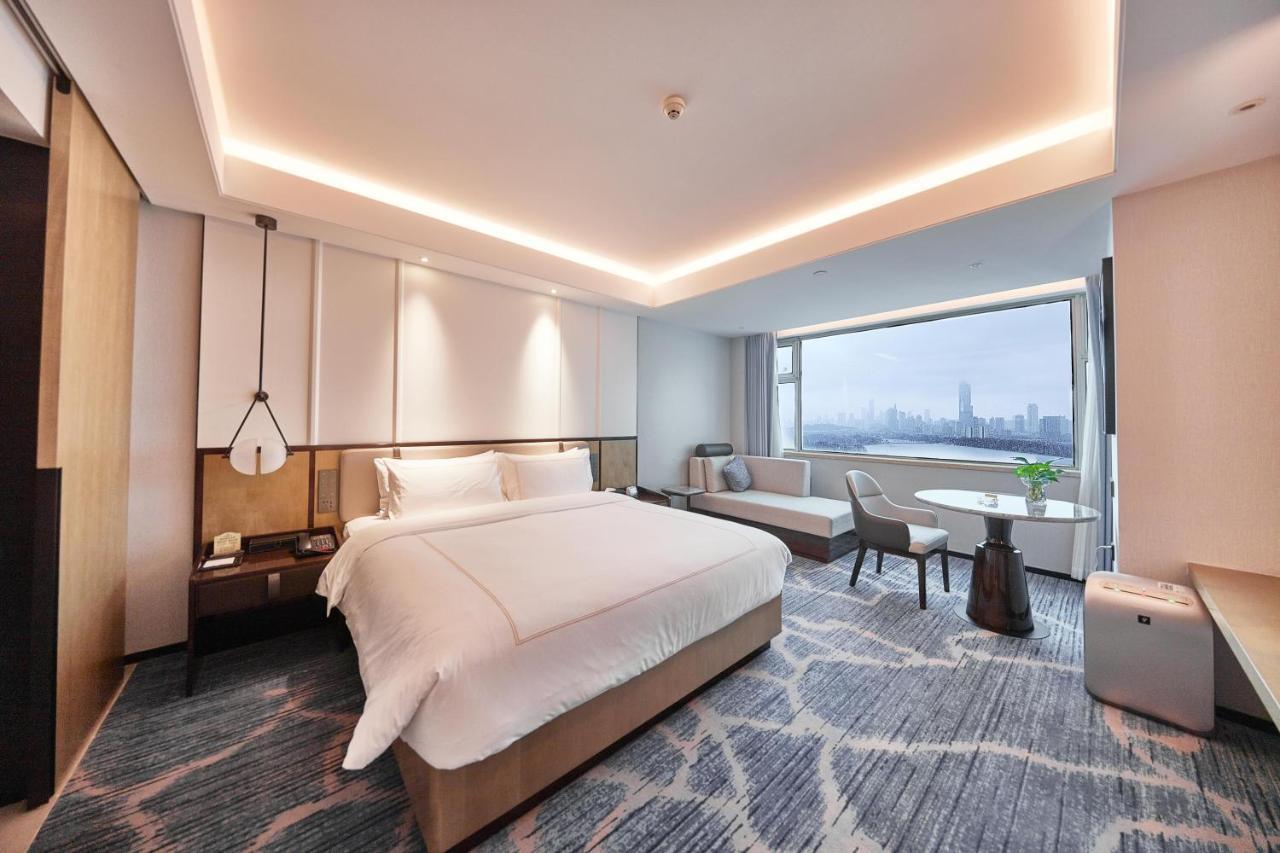 Shu Guang International Hotel Нанкин Экстерьер фото