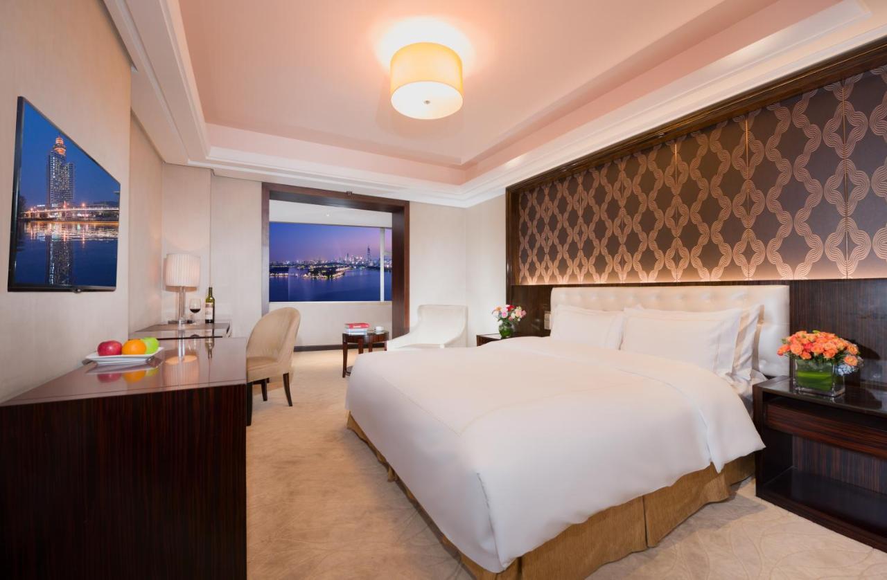 Shu Guang International Hotel Нанкин Экстерьер фото
