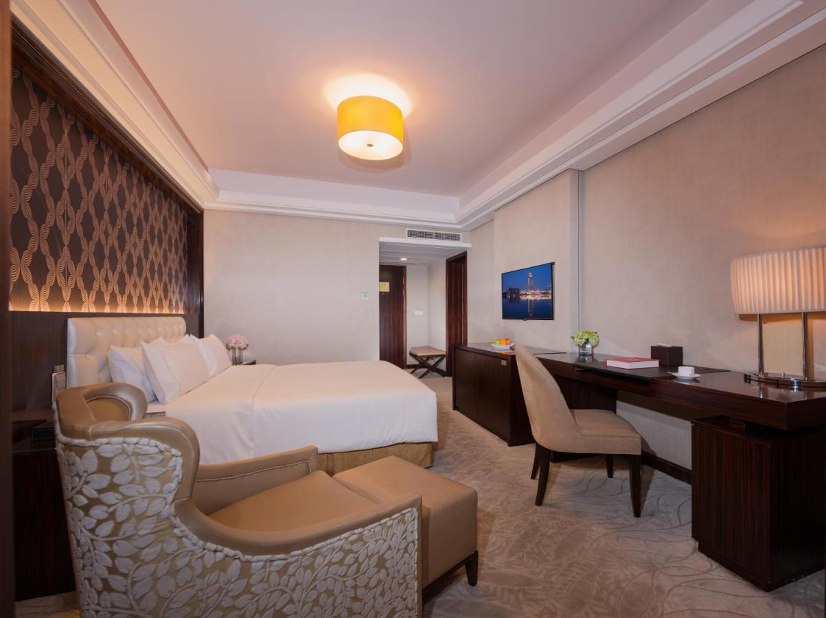 Shu Guang International Hotel Нанкин Экстерьер фото
