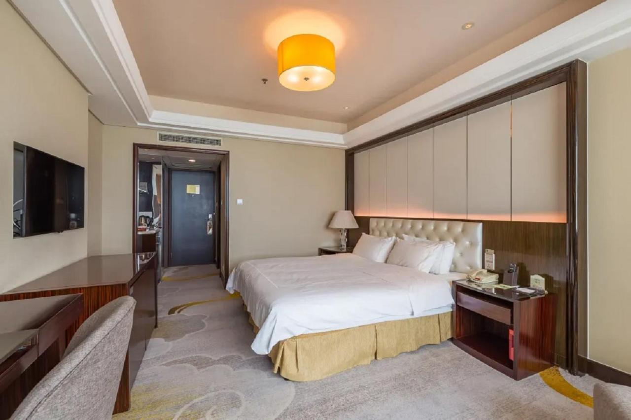 Shu Guang International Hotel Нанкин Экстерьер фото