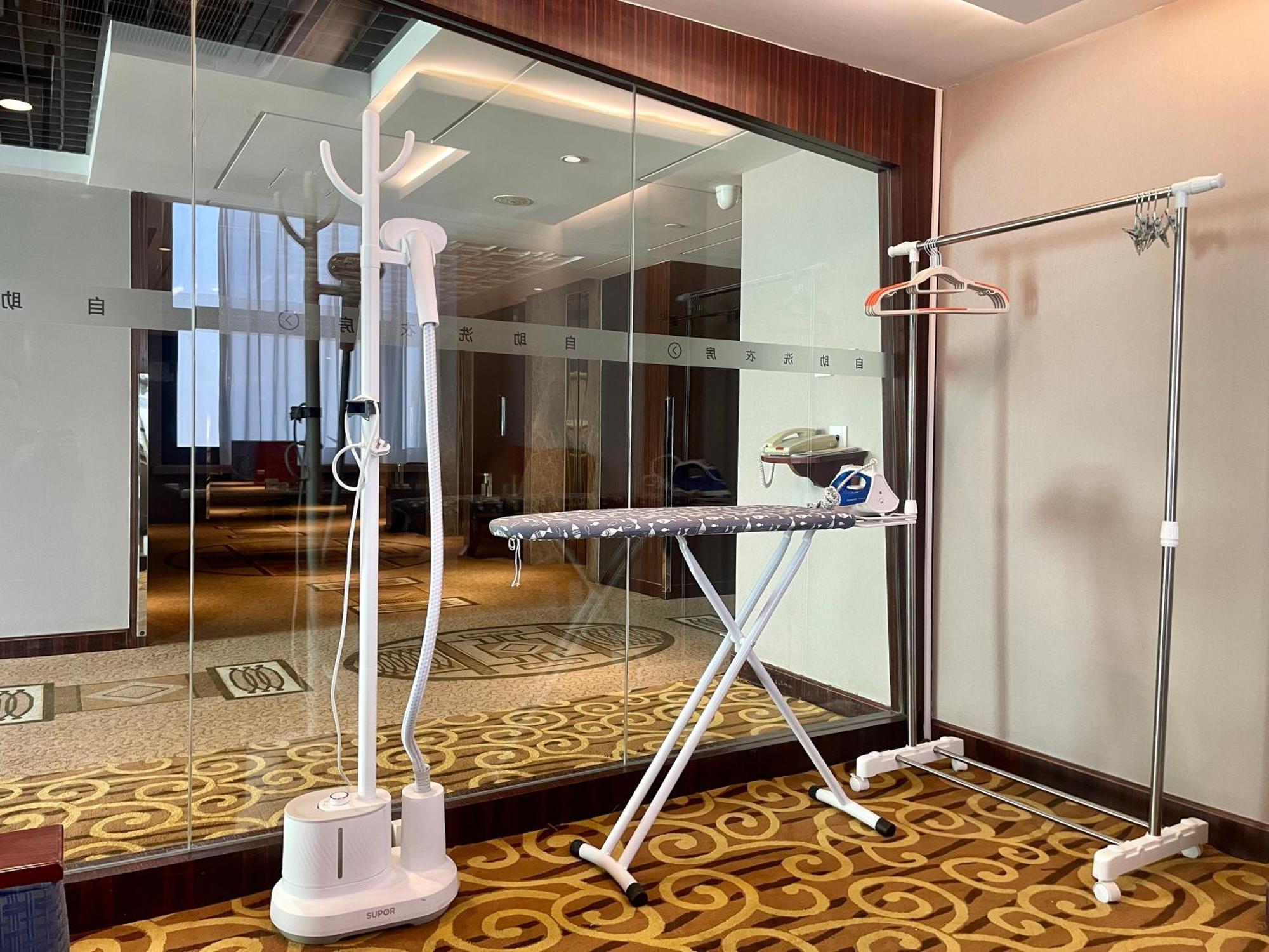 Shu Guang International Hotel Нанкин Экстерьер фото