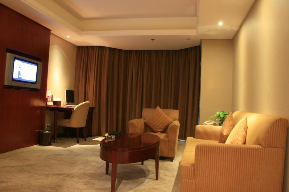 Shu Guang International Hotel Нанкин Экстерьер фото