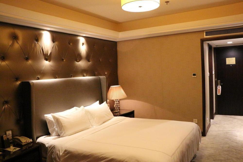 Shu Guang International Hotel Нанкин Экстерьер фото