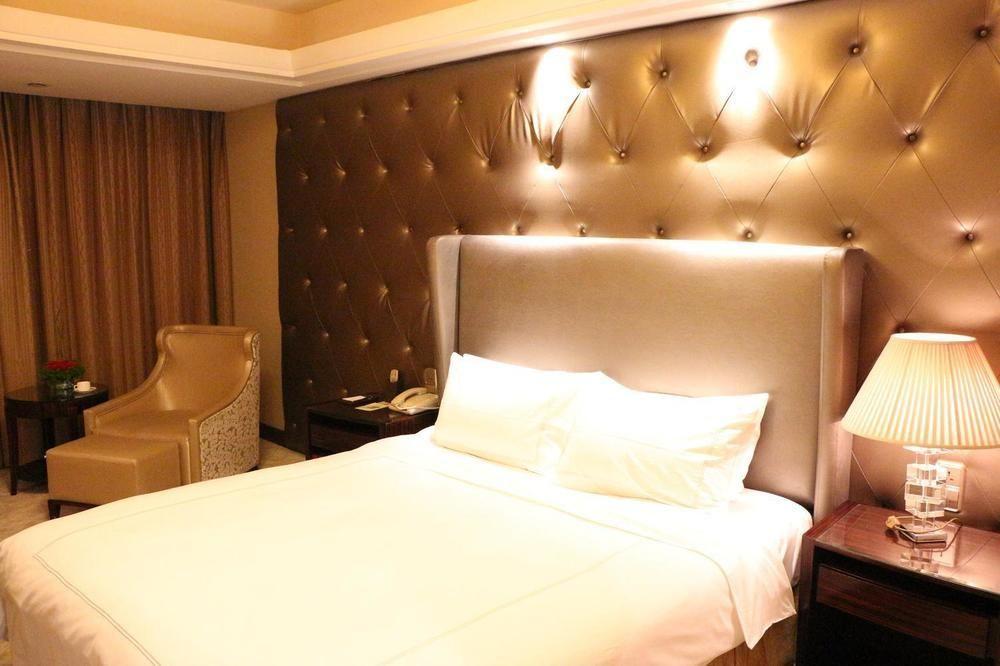 Shu Guang International Hotel Нанкин Экстерьер фото