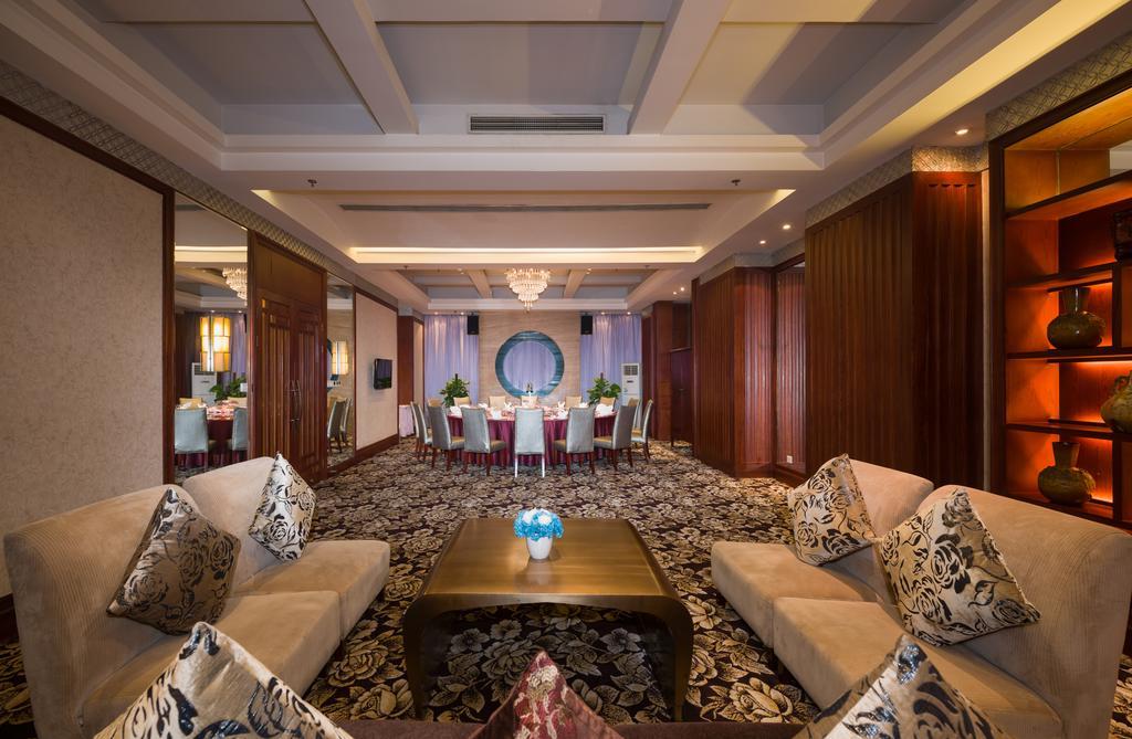 Shu Guang International Hotel Нанкин Экстерьер фото