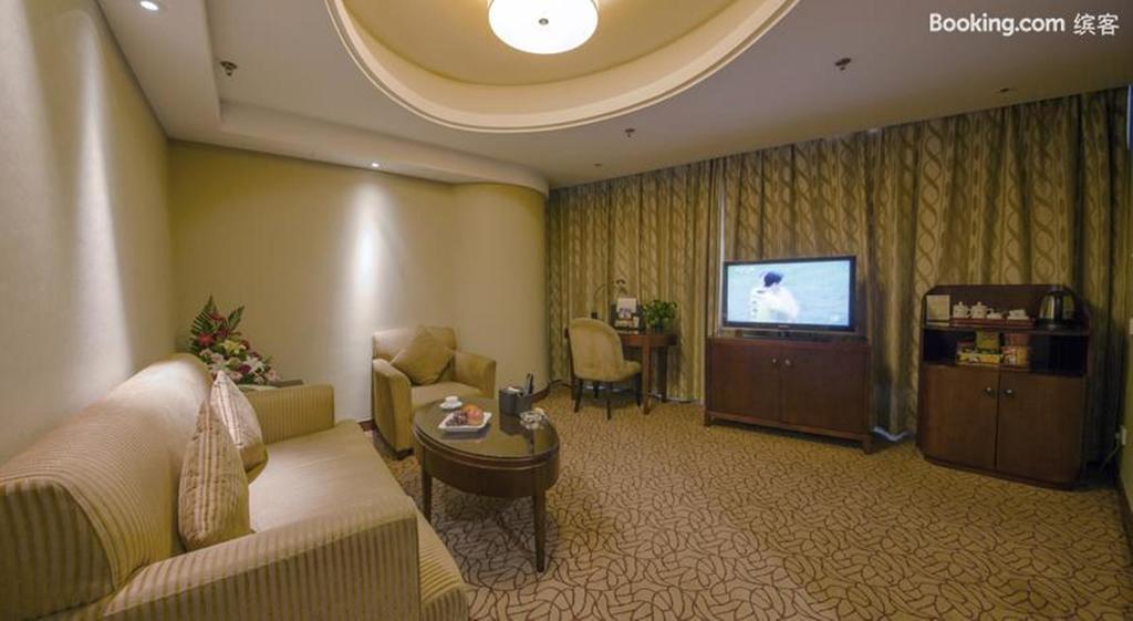 Shu Guang International Hotel Нанкин Экстерьер фото