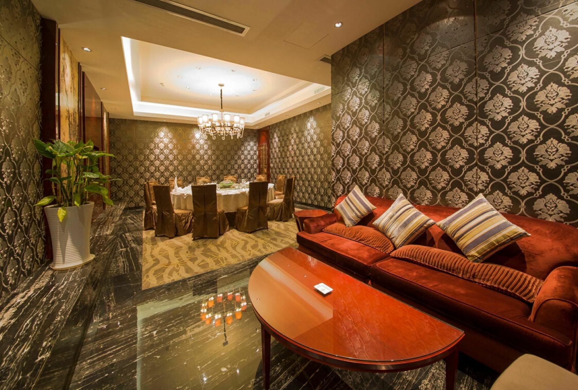 Shu Guang International Hotel Нанкин Экстерьер фото